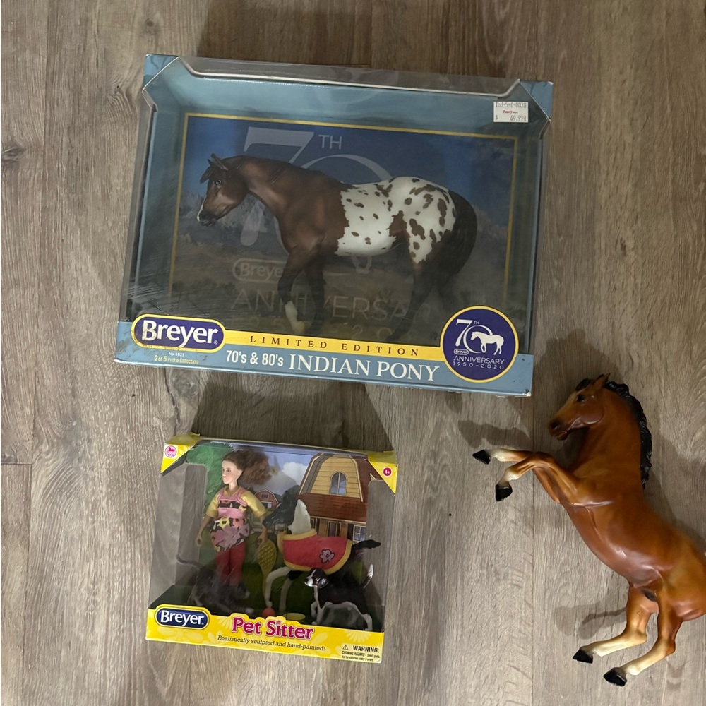 Breyer horses, Indian pony Breyer pet sitter